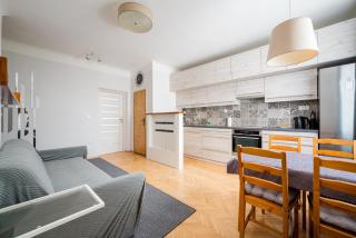 Świętojerska Comfort Apartment by BookingHost - 1
