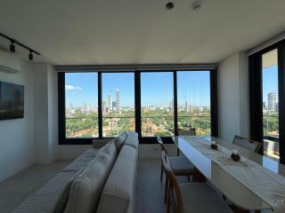 2-Bedroom Apt with PanoramicViews in Feel Building - 5