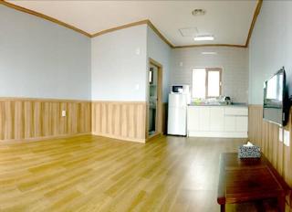 Nonsan Wild Flower Pension - 1