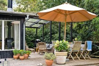 Classic Wooden Home Near Beach In Hornbæk - 3