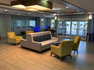 Holiday Inn Express & Suites Cocoa by IHG - 6