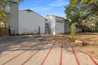 Southwest Style - Downtown-Pool - No 104 - 3