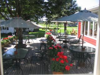 Shaw's Hotel & Cottages - Brackley Beach - 1