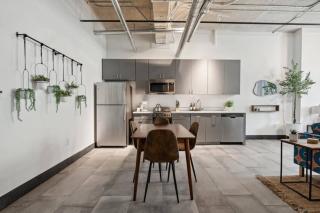Historic Downtown Condo no 102 - 2