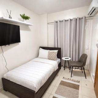 Mini Studio Pool Wi-Fi Polo 2 mins Airport - 0