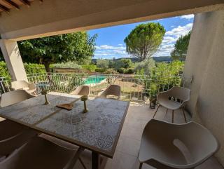 Detached house in a quiet location with a pool - 8