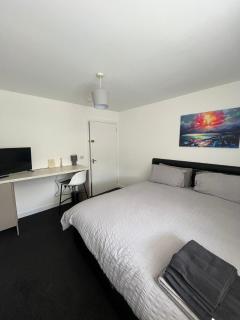 The M Rooms at 144 - 5