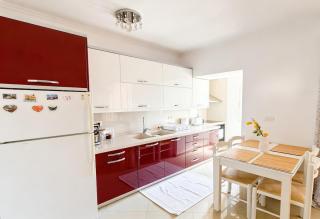 Apartment 222 l Walk to Beach - 2