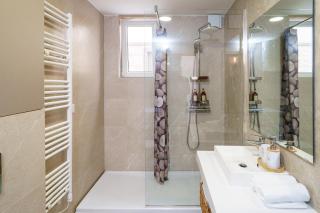 Apartments with Pool 5 Min Walk to Beach - 1