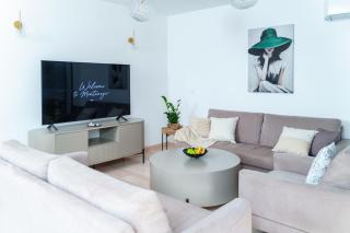 Apartments with Pool 5 Min Walk to Beach - 0