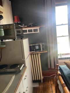 Quaint Hideaway - 2
