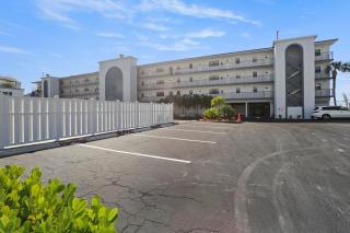 Madeira Place 402 Top Floor Gulf Views Heated Pool - 3