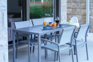 Apartments with Pool 5 Min Walk to Beach - 8