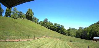 Relax Inn Creekside - 2