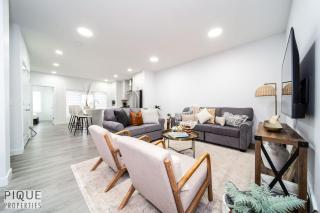 Urban Utopia - Hot Tub - Sauna - BBQ - Firetable - Garage - AC - 3