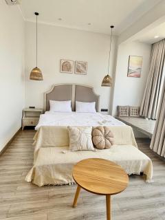 Arola Home - 9
