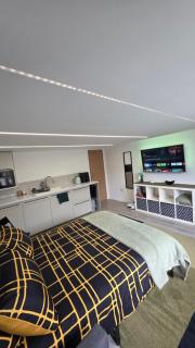 Converted garage ensuite - Bristol - 7