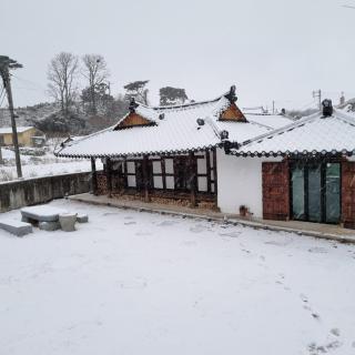Boryeong dalitteumyeonkkochipigo Hanok Stay - 5