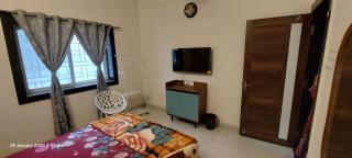 Stay Cool-Private AC room with attached washroom - 6