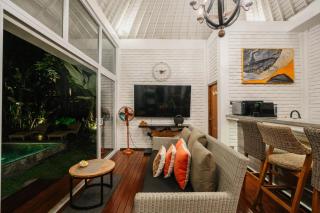 SS Beach Villa Canggu - 4