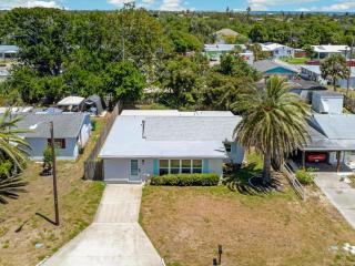 Starfish House by Distinctive Beach Rentals - 8