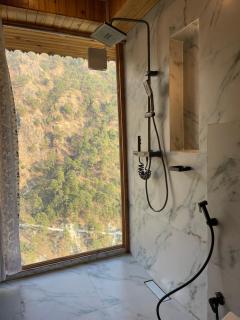 Tirthan Chalet - 3