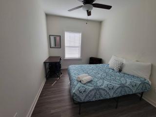 Near Downtown Dining & Base - Beach Flow Bungalow - 2