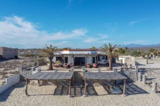 Beautiful Beach House Right on the Sea of Cortez - 7