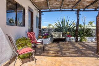 Beautiful Beach House Right on the Sea of Cortez - 2