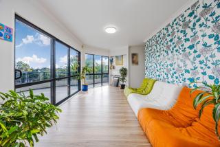 Spacious 5BR Holiday Home Near Manukau - 5
