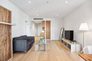 Vision On Morphett 1BR Apartment with Parking - 3