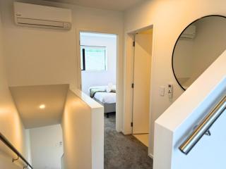 Fairfield Townhouse with Private Courtyard - 7