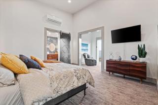 7500sqft Designer Container Home - Hot Tub, Game Room, and More - 3