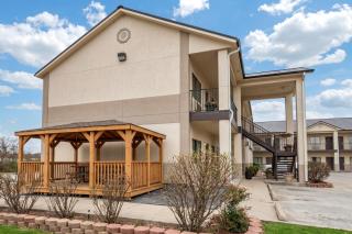 HiWay Inn Express Kiowa Hwy 69 - 0