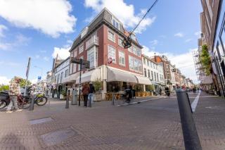 EL HOTEL - The Hague - 8