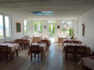 Le café de la place - 4