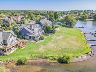 Walk to Wisp Slopes Stunning Lakefront Home - 0