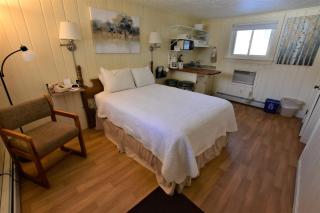 Wilson Lake Inn - 3