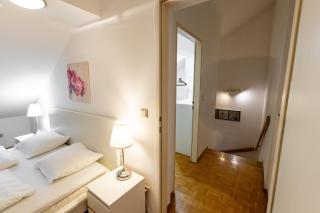 Duplex Apartment - 3 Bedrooms - Bright Living Room - 6