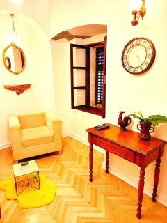 Cozy Central Nest Kotor - 5