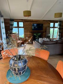 Woodside Lodge, Weybourne, Holt - 9