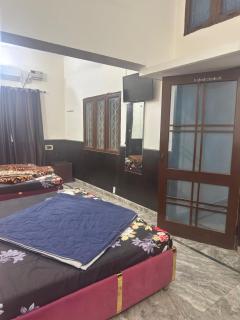 Paradise Inn homes - 4