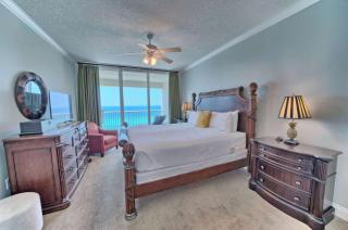Three Bedroom Beachfront Condo with Ocean Views & Pool - 6