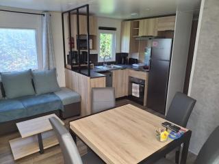 MH699 - 4 min à pied de la Fun zone - 3ch - Terrasse et Clim - Camping Les Charmettes 4 étoiles - 7