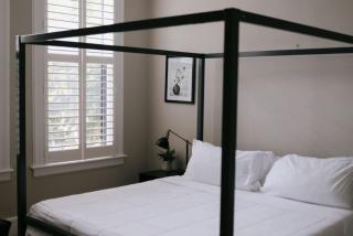 4 BR • Theater Room • Gym • Walk to Lincoln Park! - 1