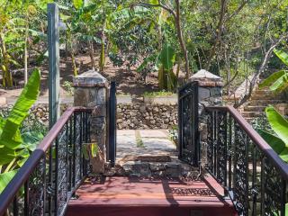 Treetops Retreat - 8