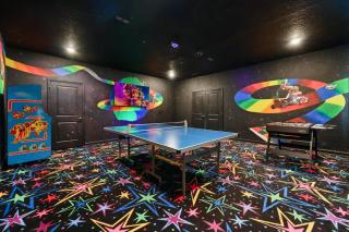Great 8 br villa w games theater pool by Disney - 1