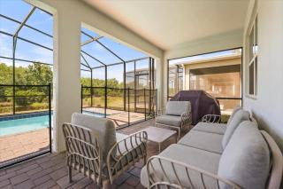 Great 8 br villa w games theater pool by Disney - 1