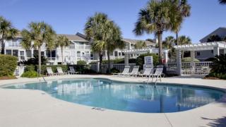 35 Beach Club Villa by AvantStay - 8