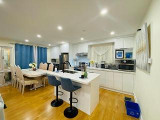 Romantic 3BR 10 min to Niagara Falls Cozy Modern - 4
